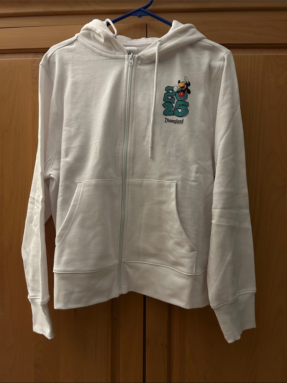 Disneyland 2025  White Zip Hoodie Adult Size L